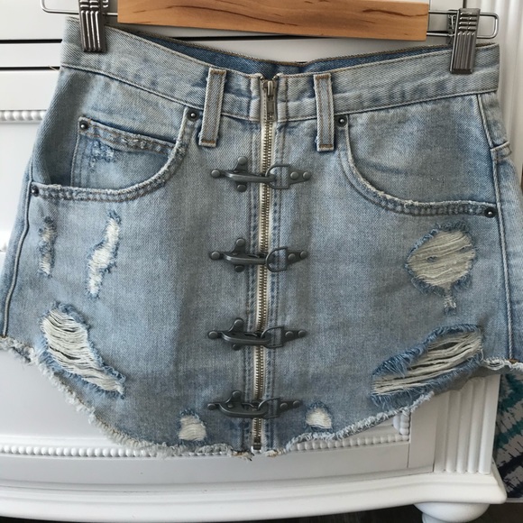LF Jean skirt - Picture 1 of 3